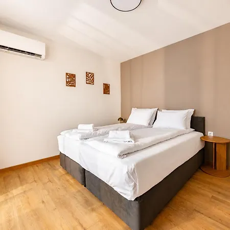 Vesta View- Panoramic Apartment With Free Parking In Veliko Tarnovo Apartment *