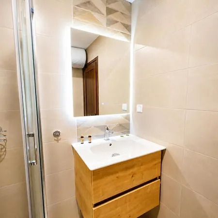 Apartment Vesta View- Panoramic Apartment With Free Parking In Veliko Tarnovo