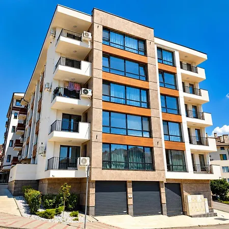 Apartment Vesta View- Panoramic Apartment With Free Parking In Veliko Tarnovo Veliko Tarnovo